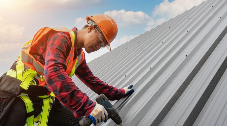 Professional gutter cleaning in York, ND